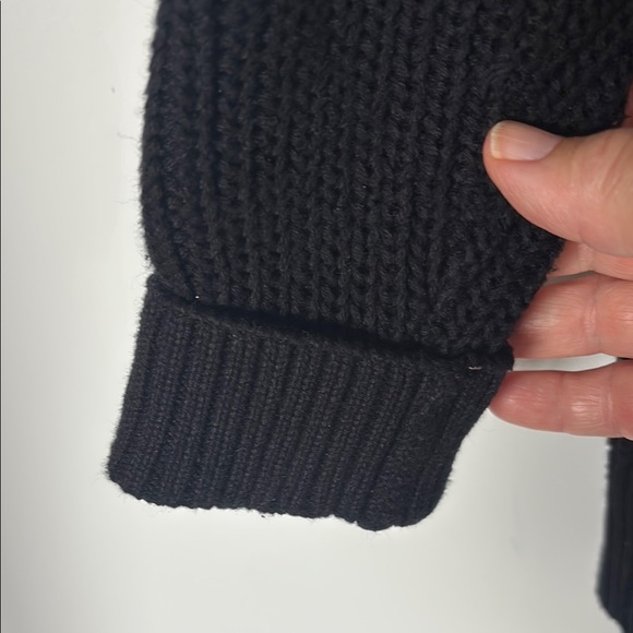 GAP Classic Black Button-Up Relaxed Fit Cardigan - Picture 7 of 9